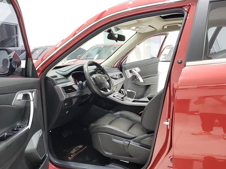 Фото 4 - Geely Atlas