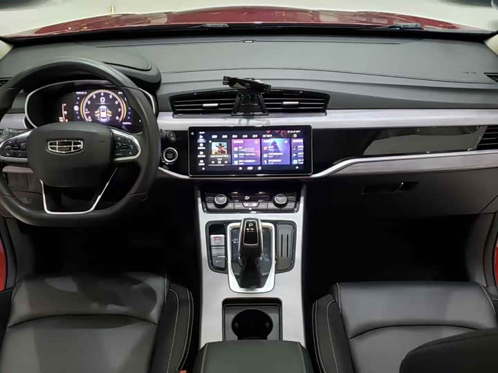 Фото 6 - Geely Atlas