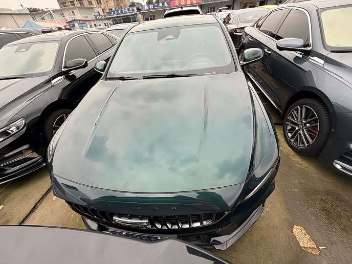 Фото 2 - Geely Preface