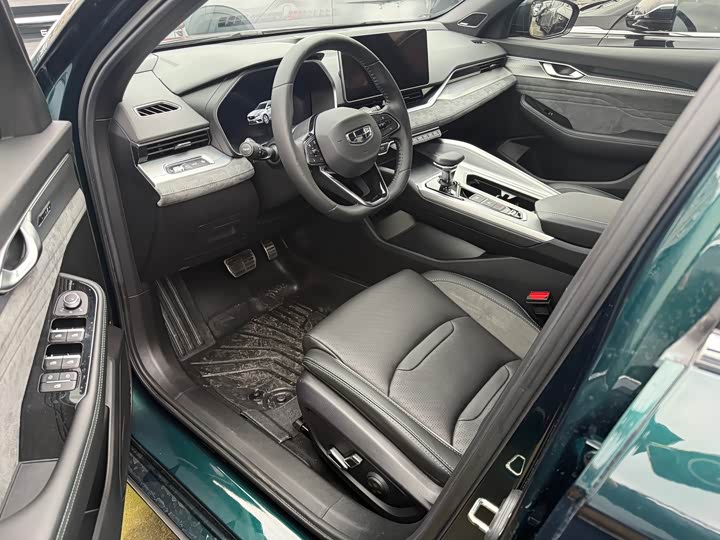 Фото 4 - Geely Preface