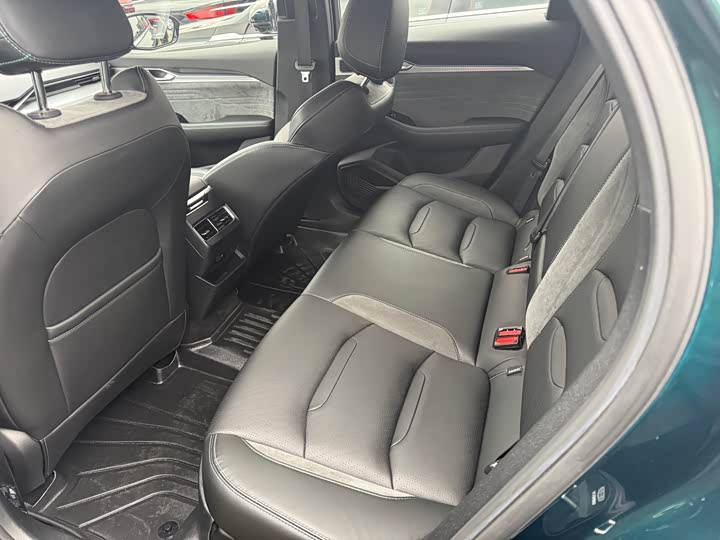 Фото 5 - Geely Preface