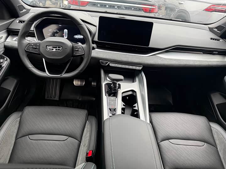 Фото 6 - Geely Preface