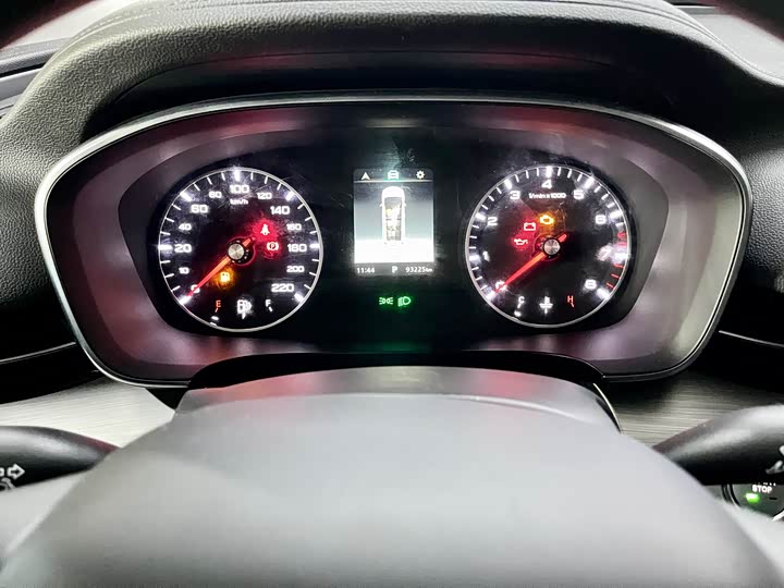 Фото 5 - Roewe iMax 8