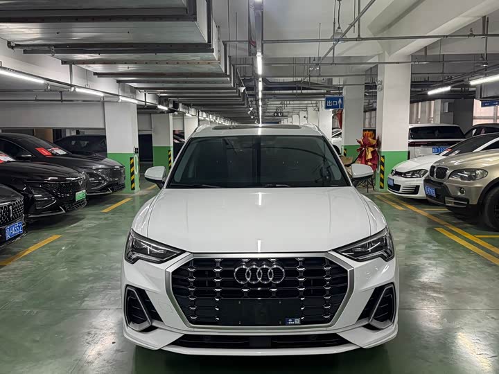 Фото 2 - Audi Q3