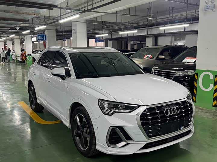 Фото 3 - Audi Q3