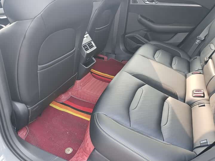 Фото 5 - Geely Preface