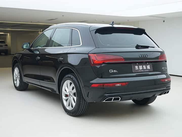 Фото 4 - Audi Q5L