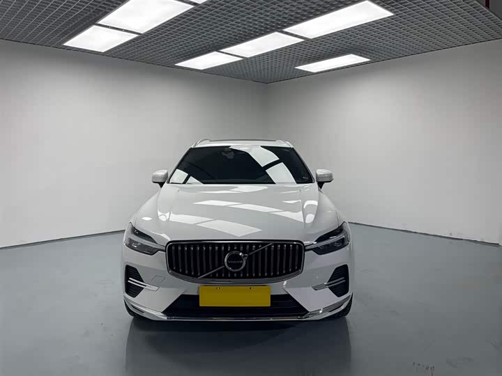 Фото 2 - Volvo XC60