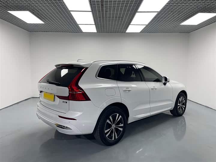 Фото 4 - Volvo XC60