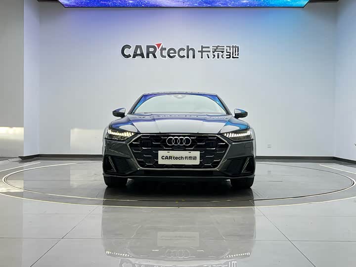 Фото 2 - Audi A7