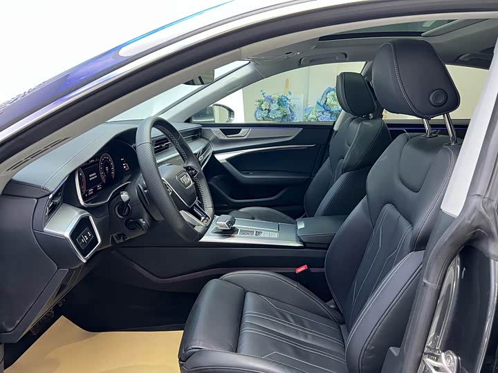 Фото 3 - Audi A7