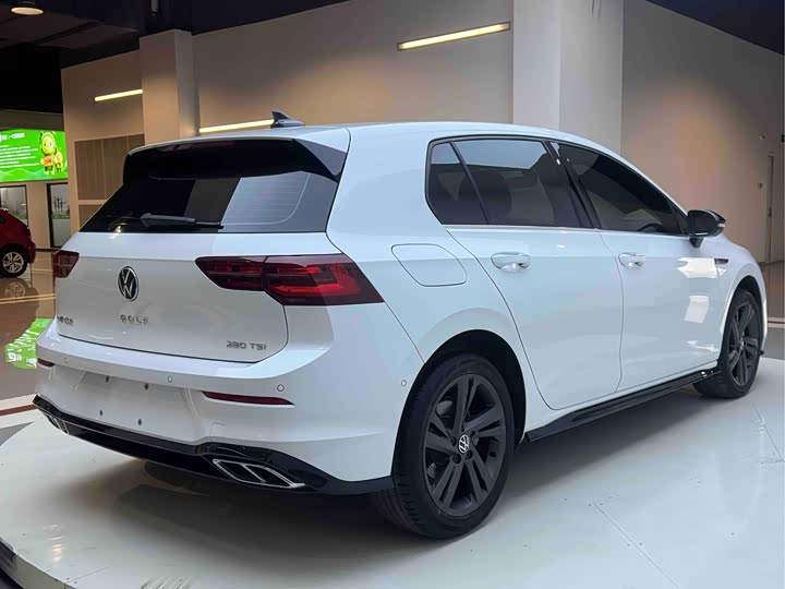 Фото 6 - Volkswagen Golf