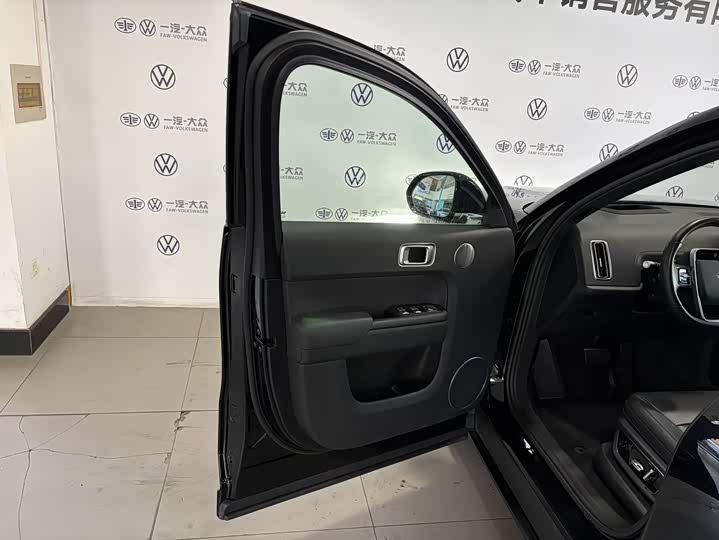 Фото 8 - LiXiang L9