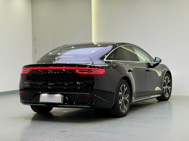 Фото 6 - Luxeed S7