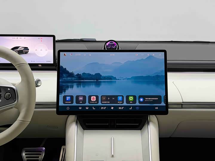 Фото 9 - Luxeed S7