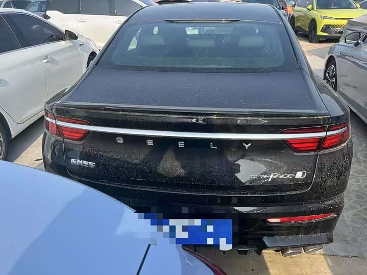 Фото 8 - Geely Preface