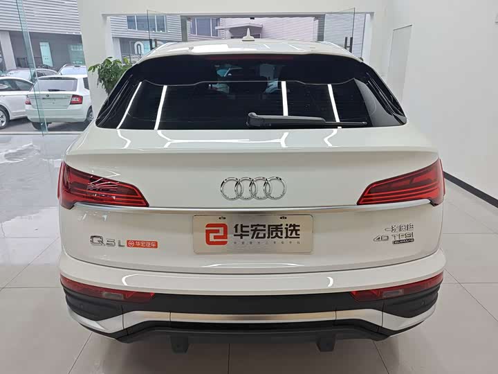 Фото 4 - Audi Q5L Sportback