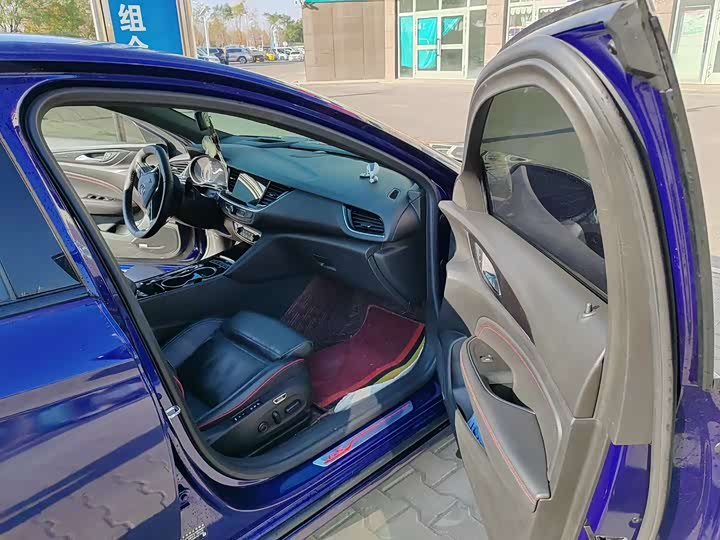 Фото 9 - Buick Regal