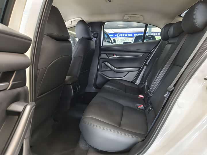 Фото 3 - Mazda 3 (Axela)