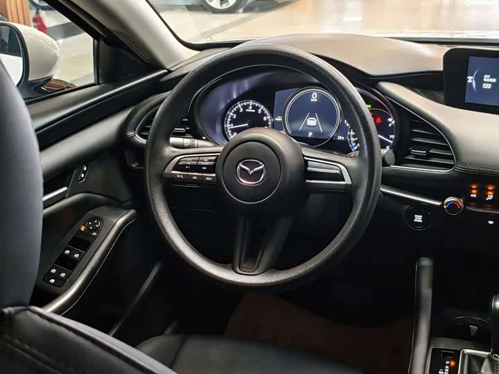 Фото 8 - Mazda 3 (Axela)