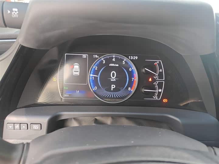 Фото 4 - Lexus ES