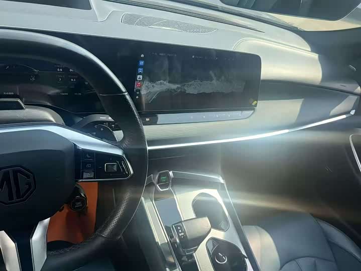 Фото 8 - MG Motor 7