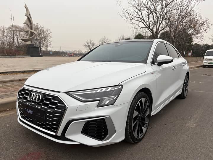 Фото 1 - Audi A3