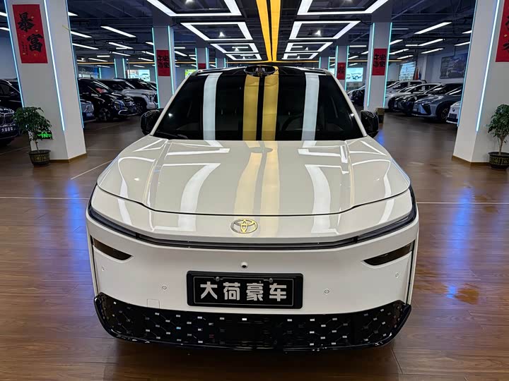 Фото 2 - Toyota bZ3X