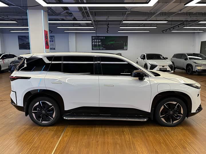 Фото 4 - Toyota bZ3X