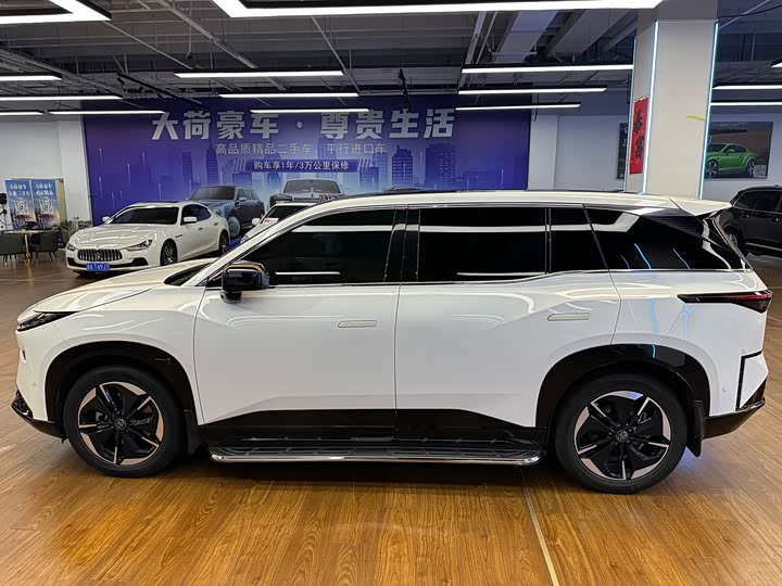 Фото 7 - Toyota bZ3X