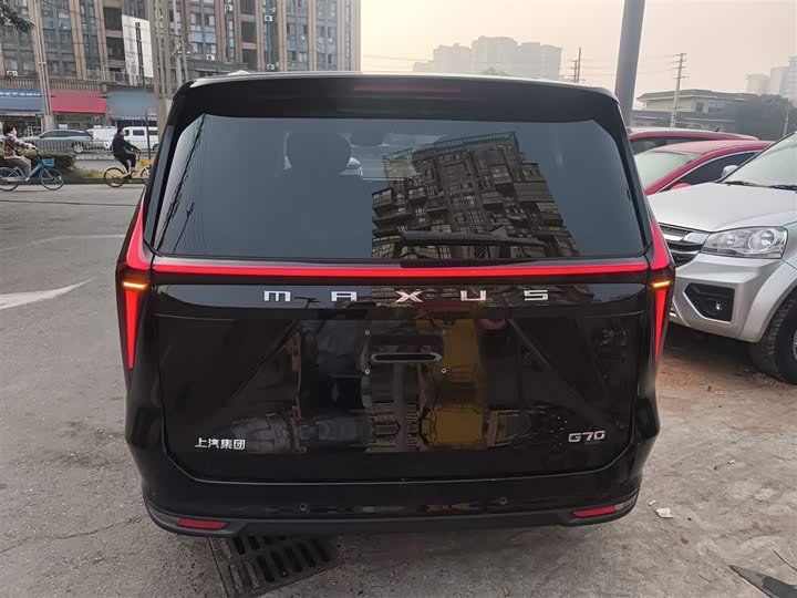 Фото 6 - Maxus G70