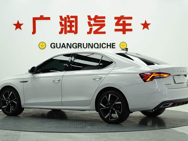 Фото 3 - Skoda Octavia Pro