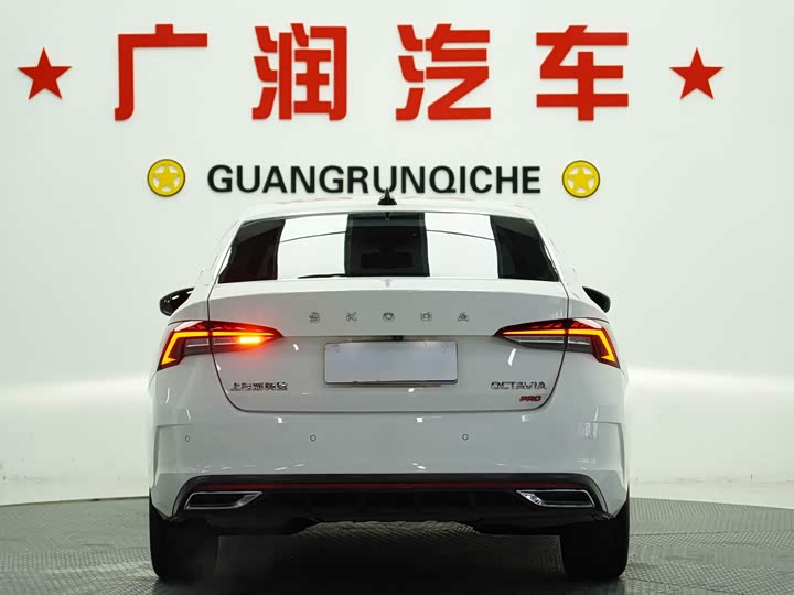 Фото 4 - Skoda Octavia Pro