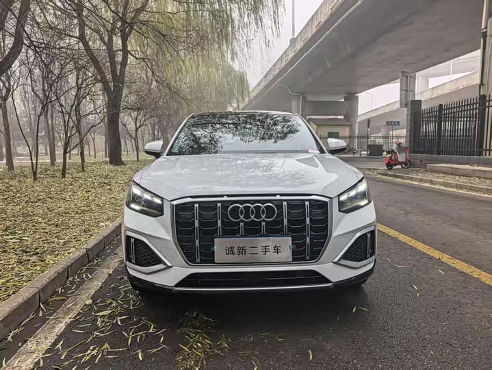 Фото 1 - Audi Q2L