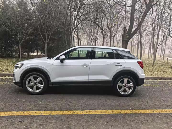Фото 4 - Audi Q2L