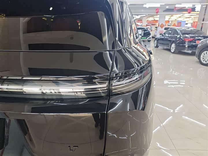 Фото 8 - LiXiang L7