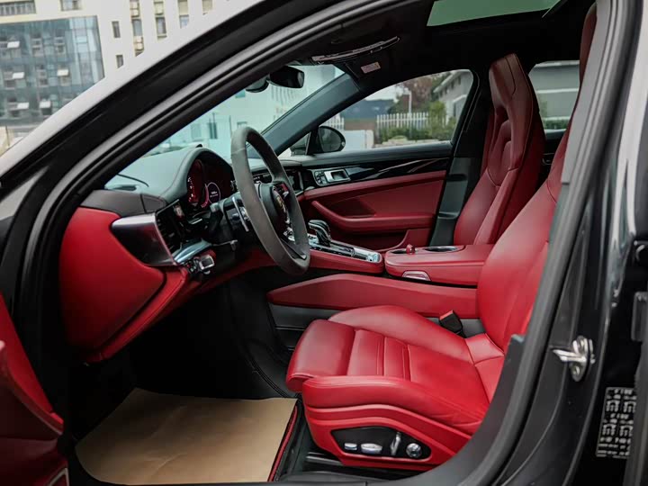 Фото 4 - Porsche Panamera