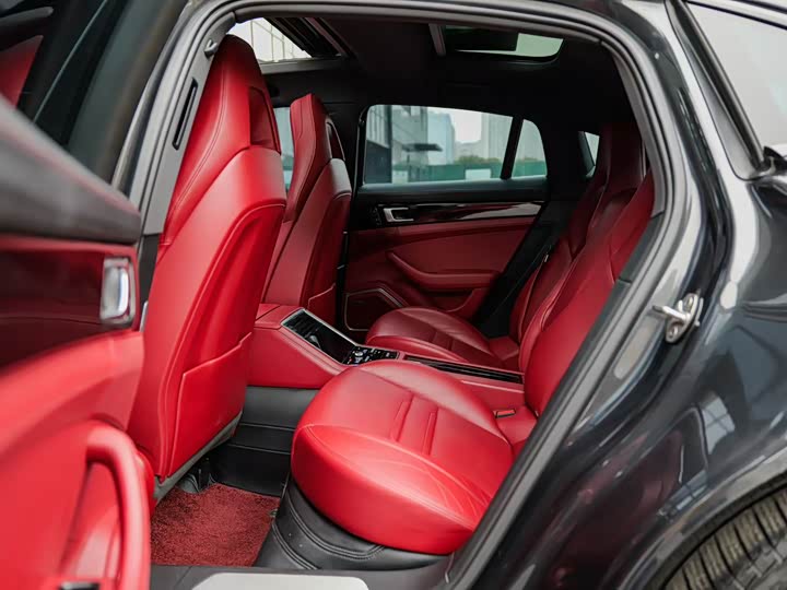 Фото 6 - Porsche Panamera