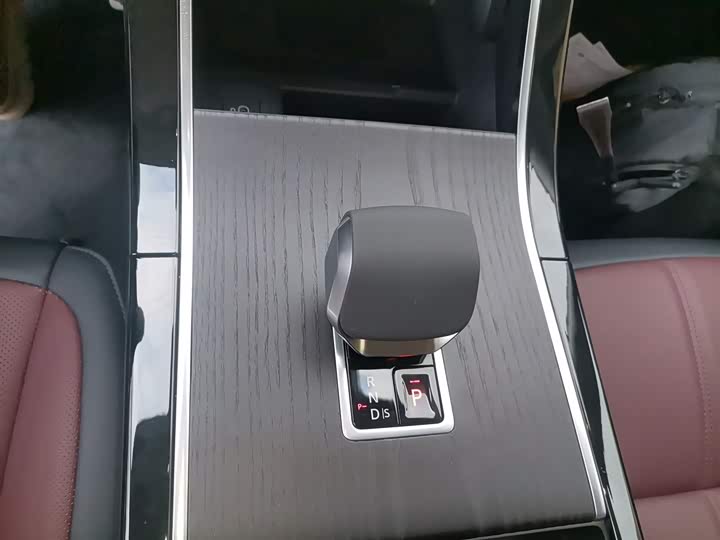 Фото 6 - Land Rover Range Rover Evoque L