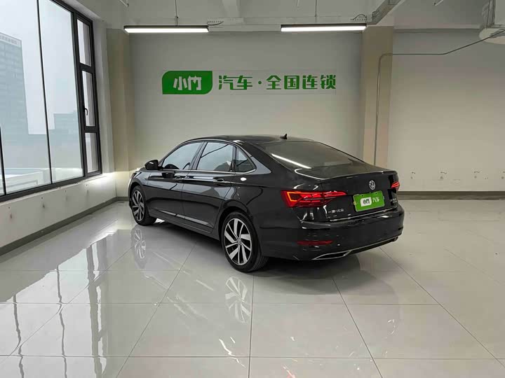 Фото 5 - Volkswagen Sagitar L