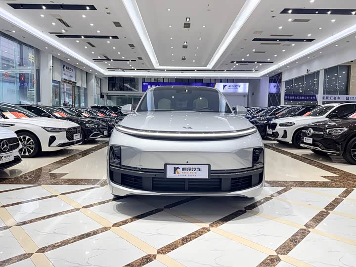 Фото 3 - LiXiang L8