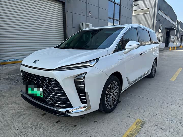 Фото 1 - Buick GL8 Hybrid