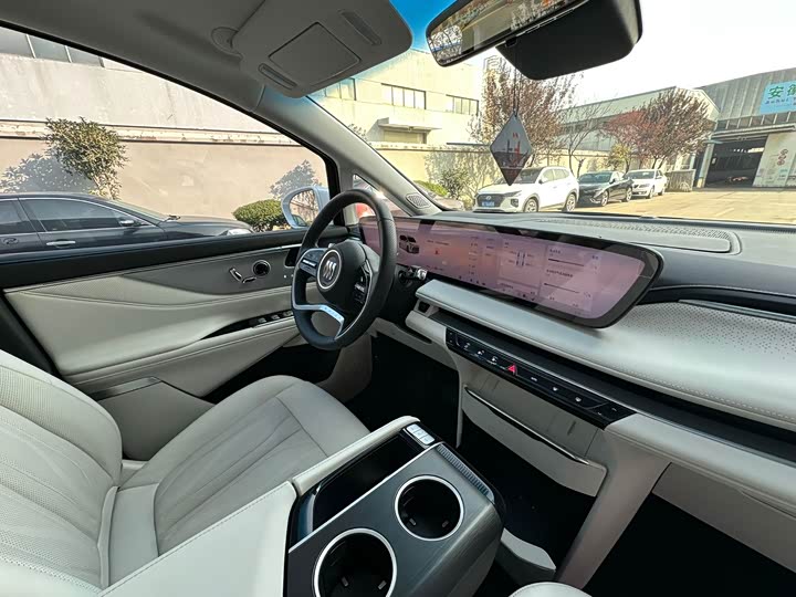 Фото 5 - Buick GL8 Hybrid