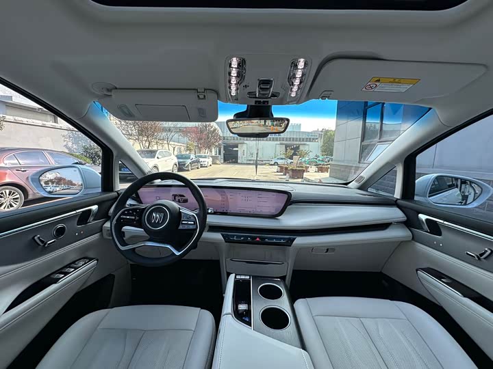 Фото 9 - Buick GL8 Hybrid