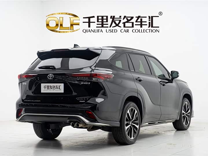 Фото 6 - Toyota Crown Kluger