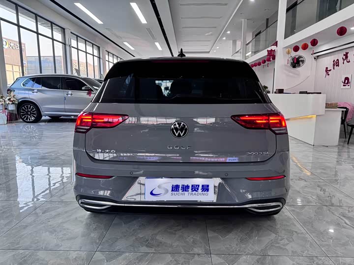 Фото 4 - Volkswagen Golf