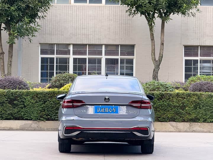 Фото 5 - Volkswagen Lavida