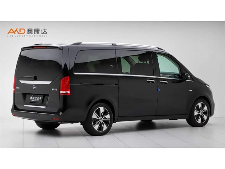 Фото 3 - Mercedes-Benz V-Class