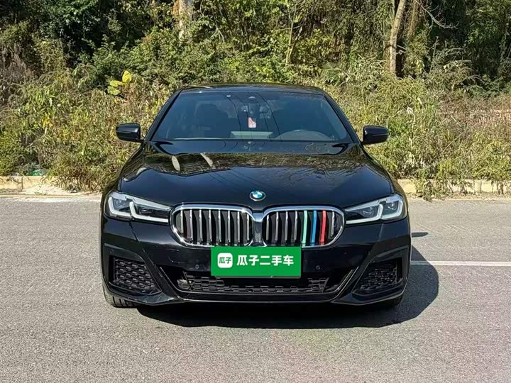 Фото 3 - BMW 5 Series