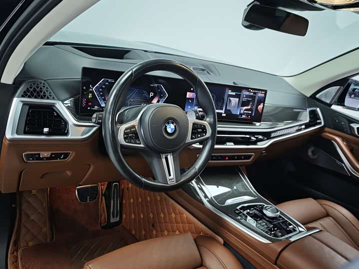 Фото 9 - BMW X7